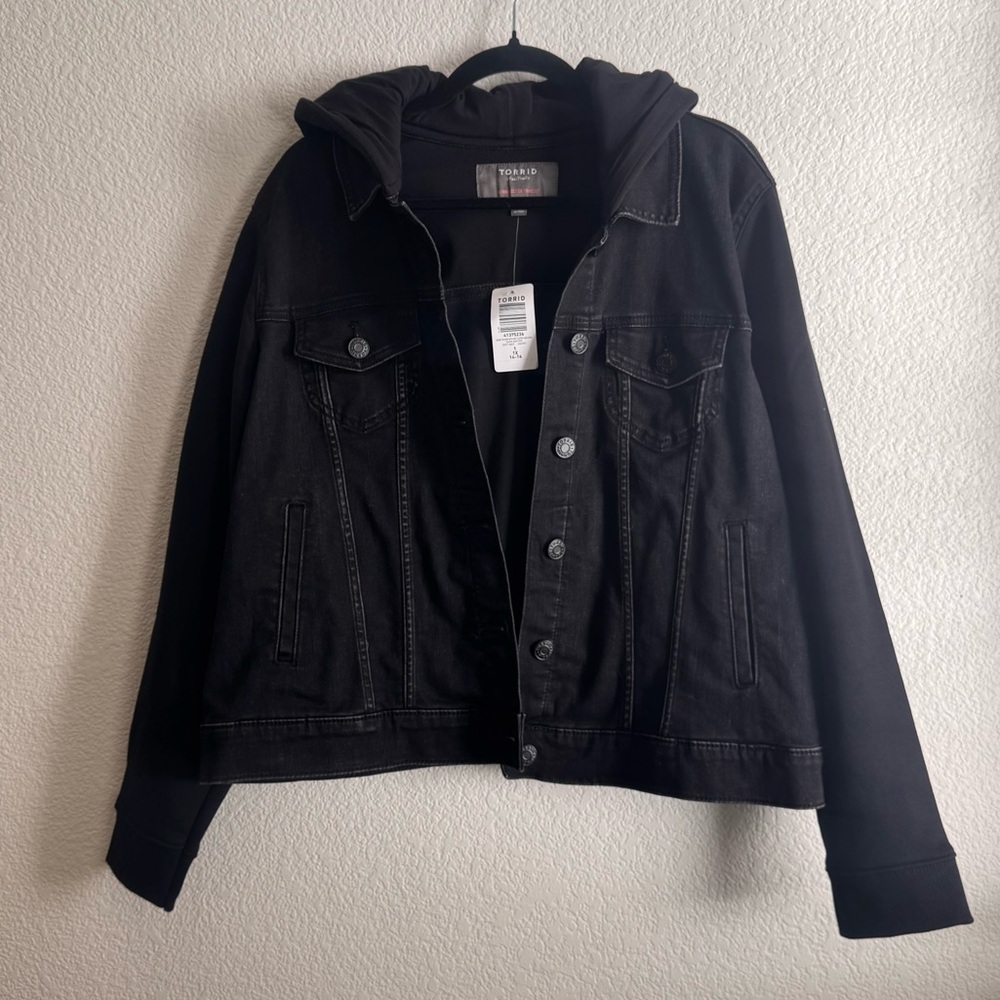 TORRID Denim Hooded Knit Sleeve Trucker NWT - Size 1X | 14-16 - Picture 4 of 9